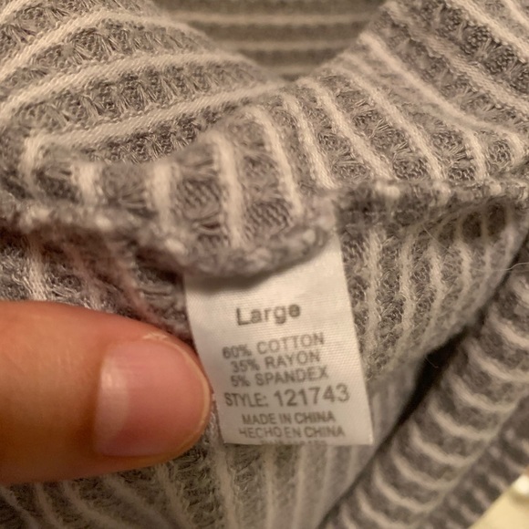 Cardigan - Picture 2 of 2